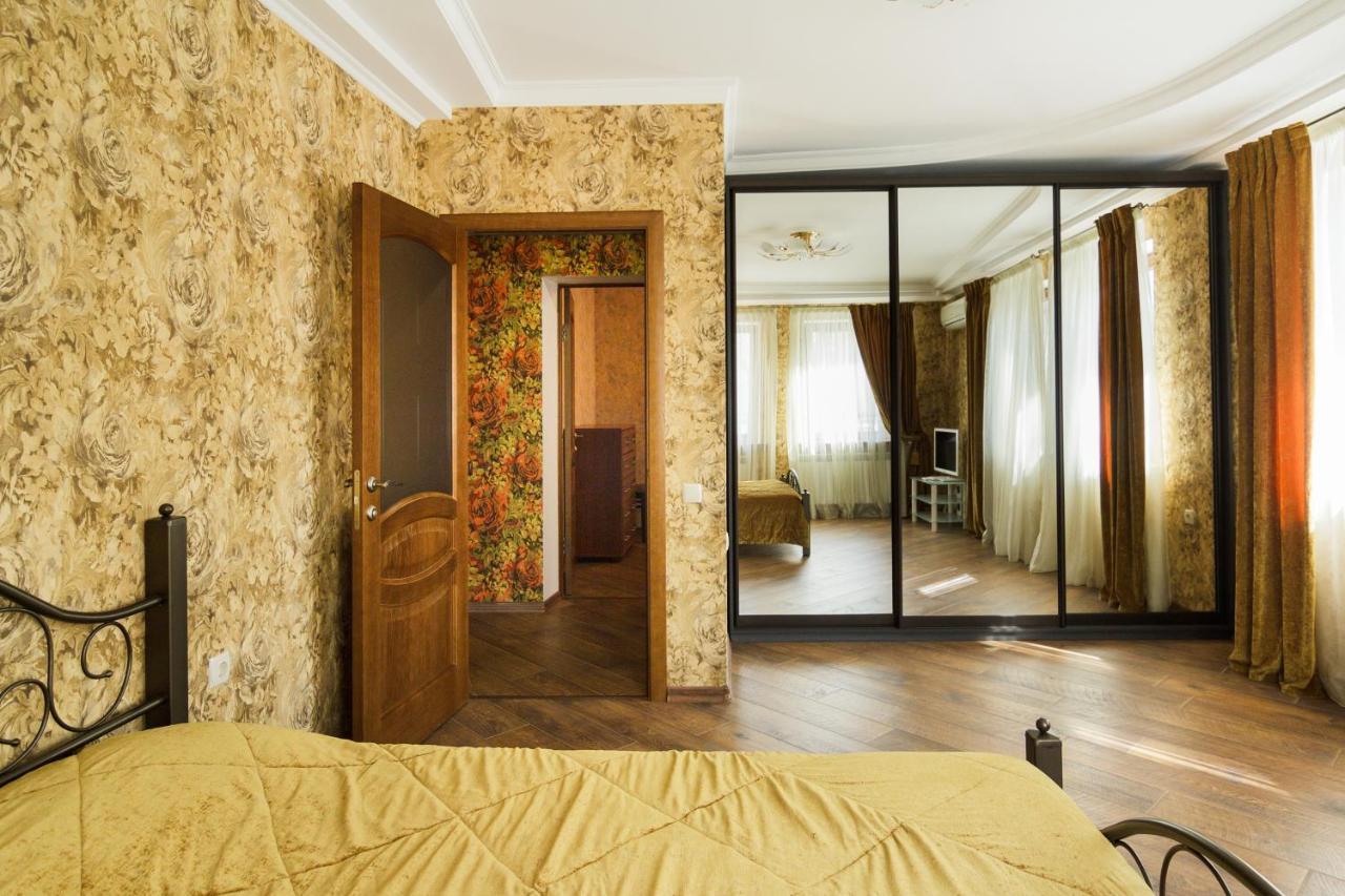 אודסה Deribasovskay Street Apartments מראה חיצוני תמונה